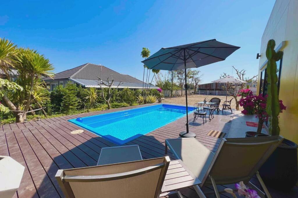 Colorful Pool Villa, Chiang Rai, Thailand Exterior foto